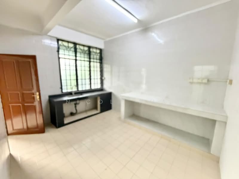 2-storey Terraced House for Sale in Taman Johor Jaya (Johor Bahru) - Nicole Pua - Kitchen - PropertyGuru.com.my