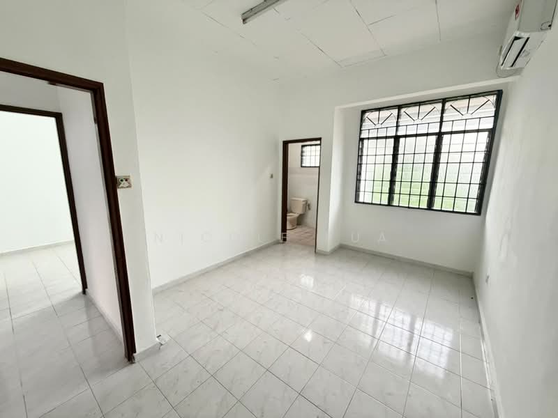 2-storey Terraced House for Sale in Taman Johor Jaya (Johor Bahru) - Nicole Pua - Interior - PropertyGuru.com.my