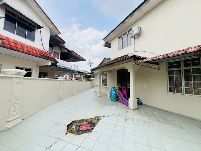 2-storey Terraced House for Sale in Taman Scientex Pasir Gudang (Pasir Gudang) - ALHAFIZ AZIS - Exterior - PropertyGuru.com.my