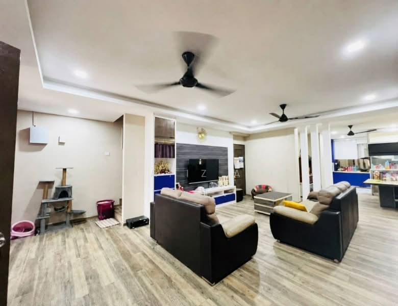 2-storey Terraced House for Sale in Taman Scientex Pasir Gudang (Pasir Gudang) - ALHAFIZ AZIS - Living Room - PropertyGuru.com.my