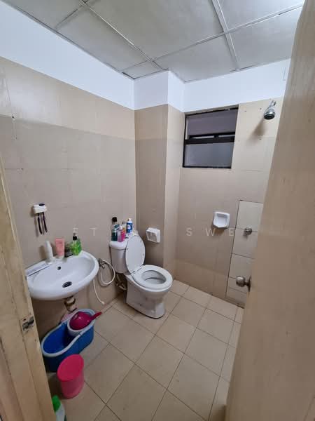 Condominium for Sale at Rivercity Condominium - Ethan Swe - Bathroom - PropertyGuru.com.my