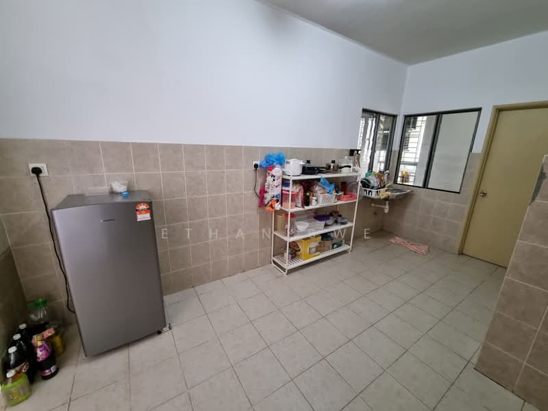 Condominium for Sale at Rivercity Condominium - Ethan Swe - Kitchen - PropertyGuru.com.my