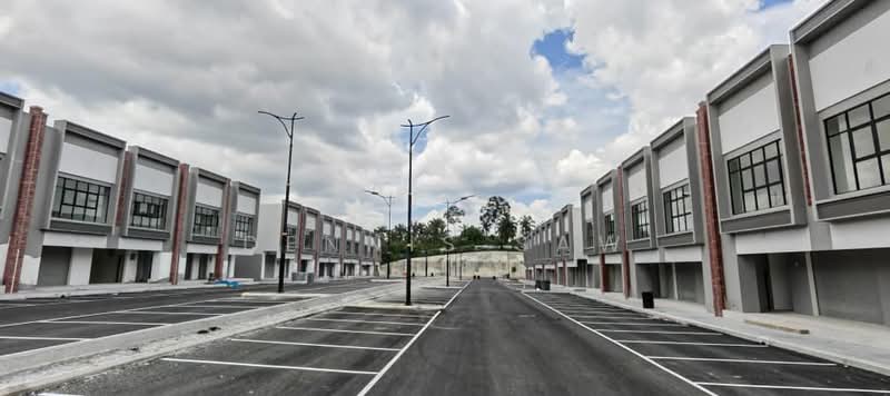 Kedai untuk Disewa di Bandar Gamuda Gardens (Rawang) - Dennis Saw - Exterior - PropertyGuru.com.my