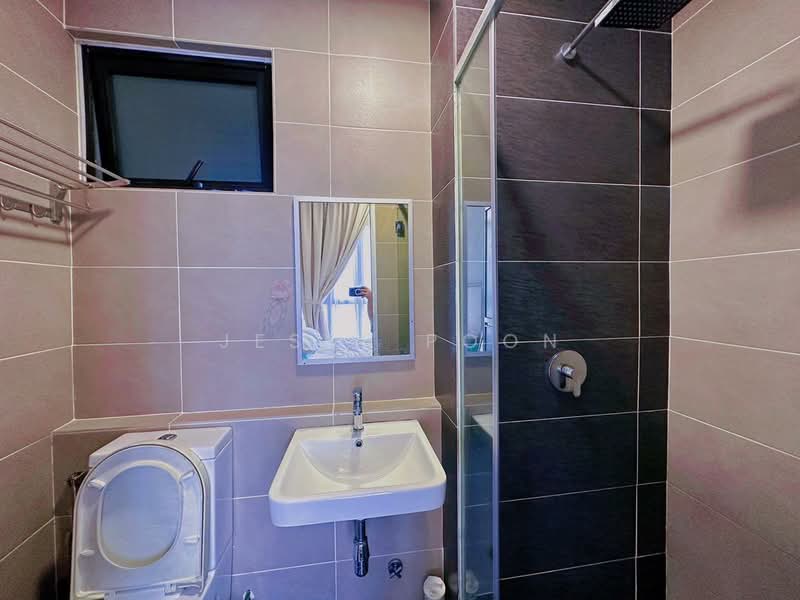Pangsapuri untuk Disewa di D'Pristine - Jesse Poon - Bathroom - PropertyGuru.com.my