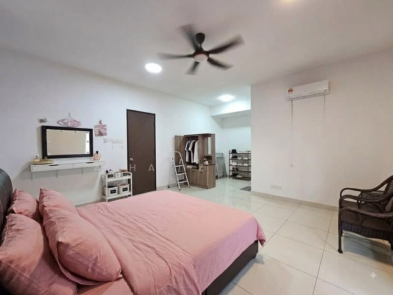 Rumah Teres 2-Tingkat untuk Dijual di Bandar Cemerlang (Ulu Tiram) - ALHAFIZ AZIS - Bedroom - PropertyGuru.com.my