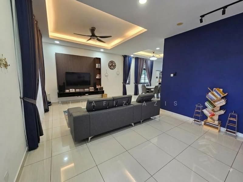 Rumah Teres 2-Tingkat untuk Dijual di Bandar Cemerlang (Ulu Tiram) - ALHAFIZ AZIS - Living Room - PropertyGuru.com.my
