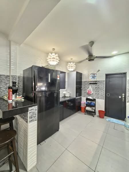 Semi-Detached House for Sale in Taman Mutiara Rini (Skudai) - Jesserine Neo - Kitchen - PropertyGuru.com.my