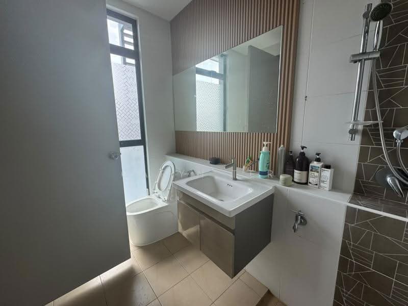 Semi-Detached House for Rent in Horizon Hills (Iskandar Puteri (Nusajaya)) - Caryn Ter - Bathroom - PropertyGuru.com.my