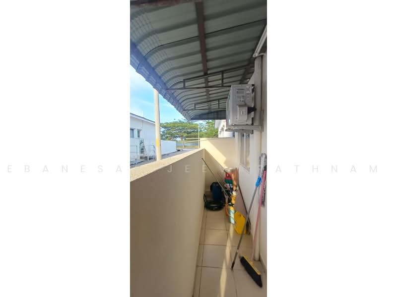 1-storey Terraced House for Sale in Iringan Bayu (Seremban) - Ebanesar Jeevarathnam - Backyard - PropertyGuru.com.my