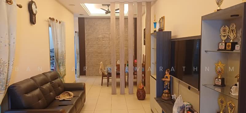 1-storey Terraced House for Sale in Iringan Bayu (Seremban) - Ebanesar Jeevarathnam - Living Room - PropertyGuru.com.my