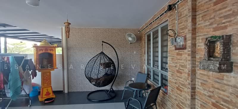 1-storey Terraced House for Sale in Iringan Bayu (Seremban) - Ebanesar Jeevarathnam - Porch - PropertyGuru.com.my