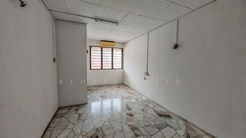 Rumah Teres 2-Tingkat untuk Dijual di Taman Kluang Barat (Kluang) - ALHAFIZ AZIS - Interior - PropertyGuru.com.my