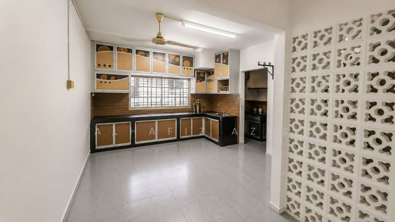 Rumah Teres 2-Tingkat untuk Dijual di Taman Kluang Barat (Kluang) - ALHAFIZ AZIS - Kitchen - PropertyGuru.com.my