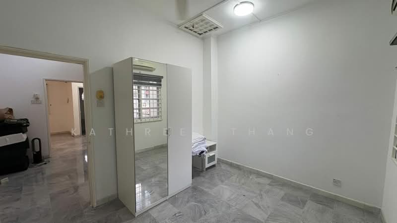 Rumah Teres 2-Tingkat untuk Dijual di Bandar Sri Damansara (Selangor) - Kathreen Thang - Bedroom - PropertyGuru.com.my
