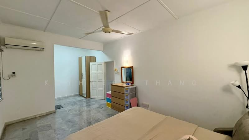 Rumah Teres 2-Tingkat untuk Dijual di Bandar Sri Damansara (Selangor) - Kathreen Thang - Bedroom - PropertyGuru.com.my