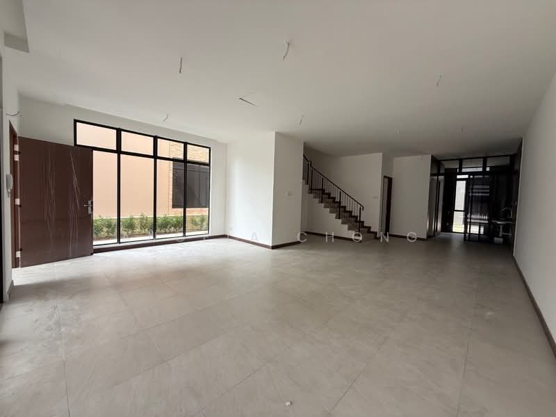 2-storey Terraced House for Sale in Puteri Harbour (Iskandar Puteri (Nusajaya)) - Angela Chong - Living Room - PropertyGuru.com.my