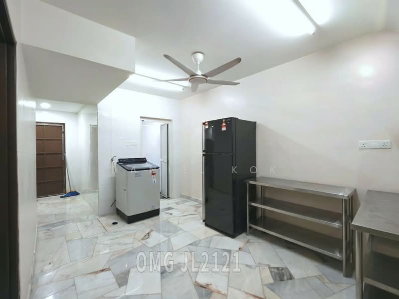 2-storey Terraced House for Sale in Taman Sejati (Klang) - Daniel Kok - Kitchen - PropertyGuru.com.my