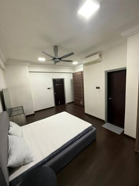 Service Residence for Sale at V@SUMMERPLACE - YL Koh - Bedroom - PropertyGuru.com.my