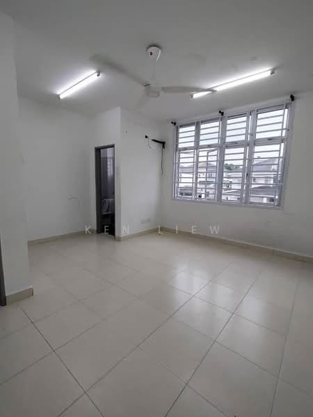 Semi-Detached House for Rent in Kelapa Sawit (Kulai) - Ken Liew - Interior - PropertyGuru.com.my