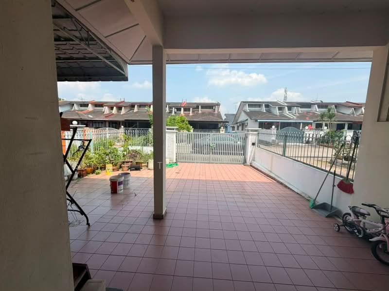 1-storey Terraced House for Sale in Taman Perling (Perling) - Siau Tong Ling - Exterior - PropertyGuru.com.my