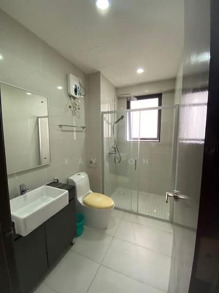 Kondominium untuk Disewa di Amberside @ Country Garden Danga Bay - Kay Loh - Bathroom - PropertyGuru.com.my