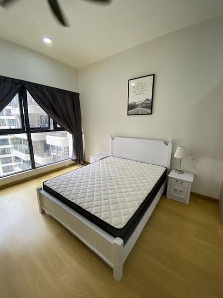 Kondominium untuk Disewa di Amberside @ Country Garden Danga Bay - Kay Loh - Bedroom - PropertyGuru.com.my
