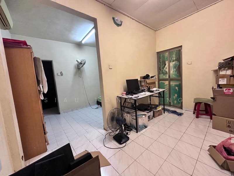 Semi-Detached House for Sale in Taman Megah Ria (Masai) - Siau Tong Ling - Interior - PropertyGuru.com.my