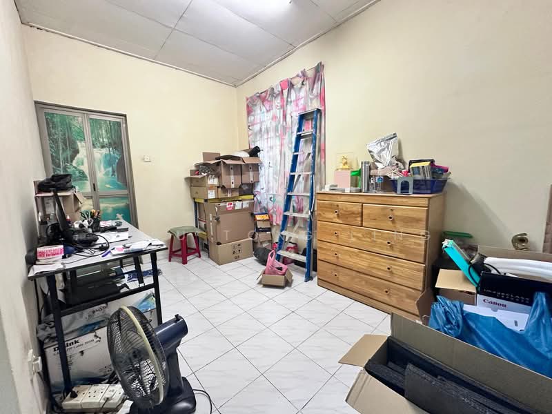 Semi-Detached House for Sale in Taman Megah Ria (Masai) - Siau Tong Ling - Interior - PropertyGuru.com.my