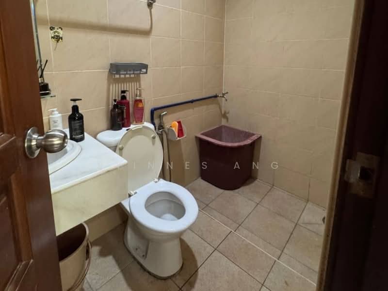 Rumah Berkembar untuk Dijual di Butterworth (Penang) - Vyinnes Ang - Bathroom - PropertyGuru.com.my