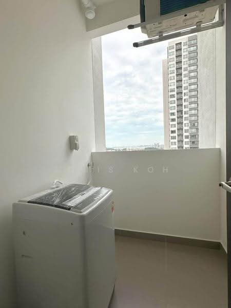 Kediaman Servis untuk Dijual di Meldrum Heights (Residensi Meldrum) - Louis Koh - Balcony - PropertyGuru.com.my