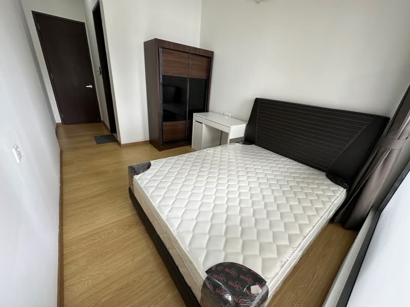 Kondominium untuk Disewa di Bay Point @ Country Garden Danga Bay - Kay Loh - Bedroom - PropertyGuru.com.my