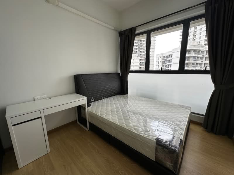 Kondominium untuk Disewa di Bay Point @ Country Garden Danga Bay - Kay Loh - Bedroom - PropertyGuru.com.my