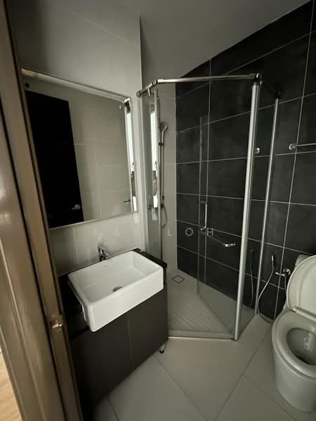 Kondominium untuk Disewa di Bay Point @ Country Garden Danga Bay - Kay Loh - Bathroom - PropertyGuru.com.my