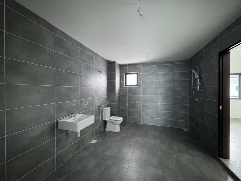 Rumah Teres 3-Tingkat untuk Dijual di Batu 9 (Cheras) - Joly Liew - Bathroom - PropertyGuru.com.my