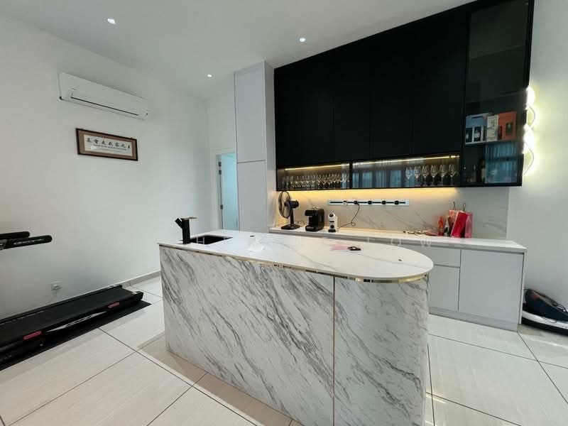 Bungalow House untuk Dijual di Setia Tropika (Johor Bahru) - Katherine Low - Kitchen - PropertyGuru.com.my