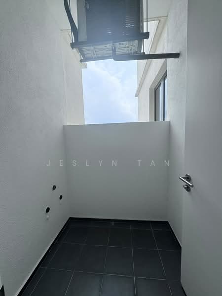 Kediaman Servis untuk Dijual di Laurel Residence - Jeslyn Tan - Exterior - PropertyGuru.com.my