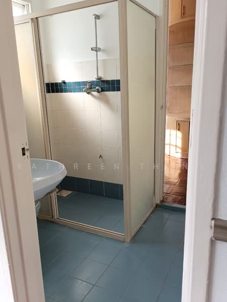 2.5-storey Terraced House for Sale in Bandar Sri Damansara (Selangor) - Kathreen Thang - Bathroom - PropertyGuru.com.my