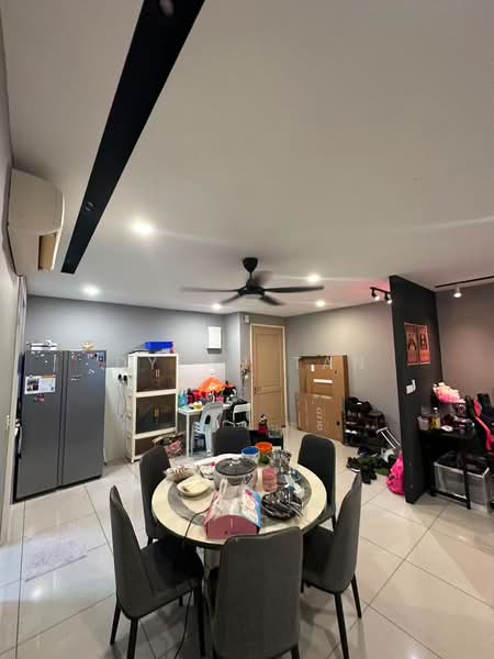 Apartment for Sale at Austin Suites (Permata Austin) - Dylan Tan - Dining Room - PropertyGuru.com.my