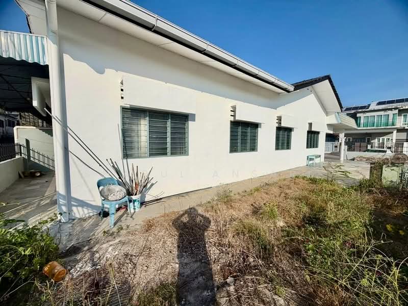 1-storey Terraced House for Sale in Taman Sri Putih (Seremban) - Sharul Ansari - Exterior - PropertyGuru.com.my
