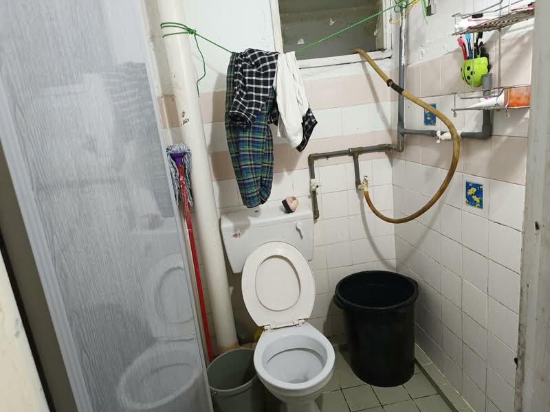 Flat for Sale at Taman Mewah Cheras - Tom Foo - Bathroom - PropertyGuru.com.my