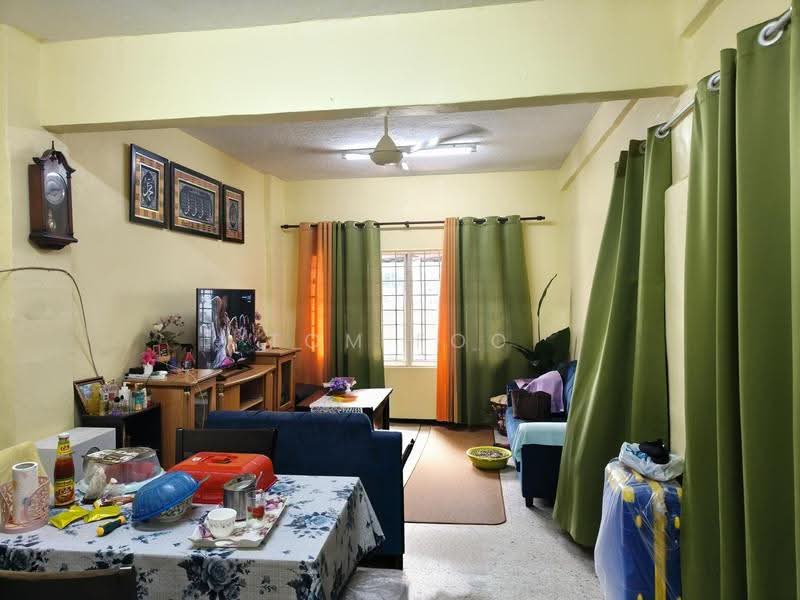 Flat for Sale at Taman Mewah Cheras - Tom Foo - Living Room - PropertyGuru.com.my