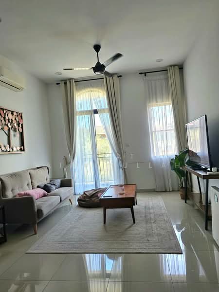 Kondominium untuk Disewa di Isle of Kamares - Aizat Saifulrullah - Living Room - PropertyGuru.com.my