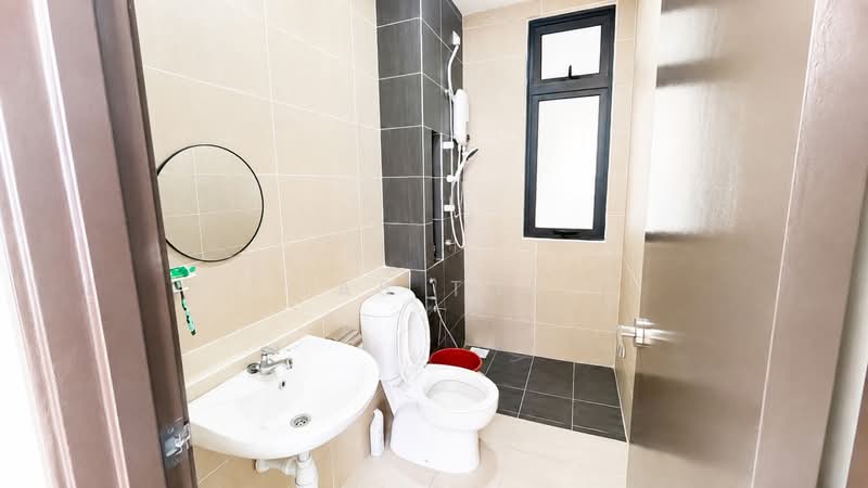 Kediaman Servis untuk Disewa di 8Scape Residence @ Sutera - Jas Tay - Bathroom - PropertyGuru.com.my
