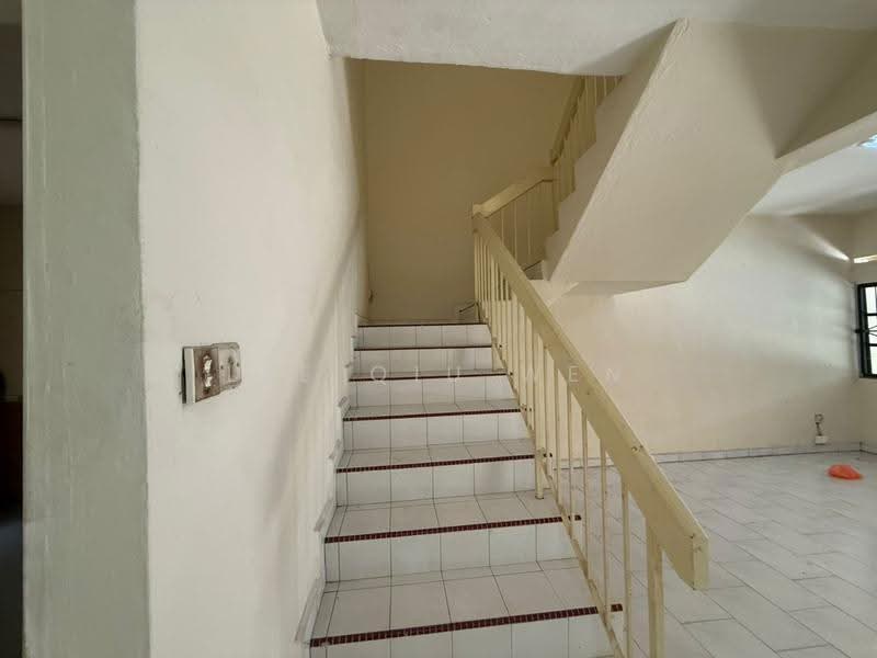 2-storey Terraced House for Sale in Taman Johor Jaya (Johor Bahru) - Lee Qiu Wen - Interior - PropertyGuru.com.my