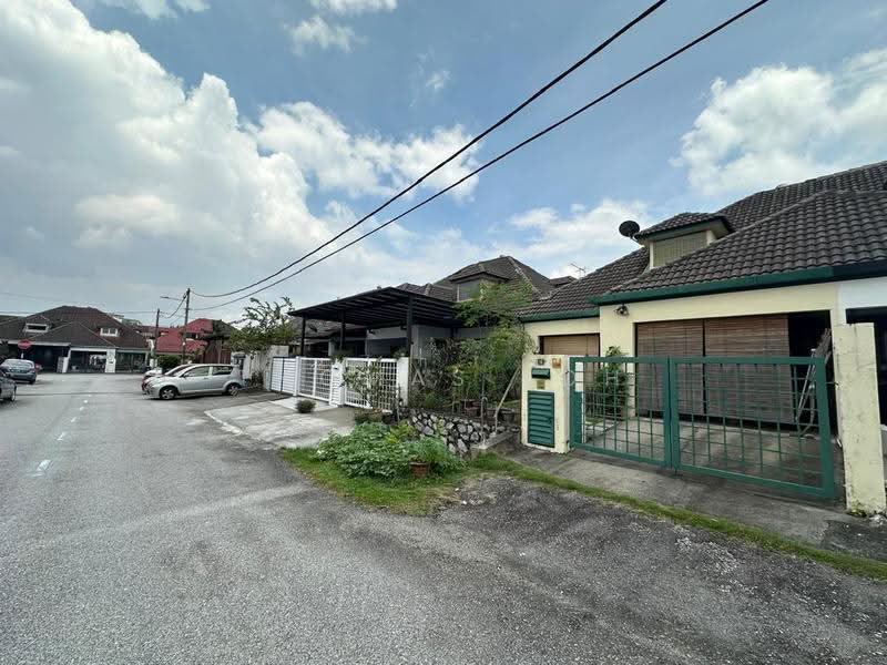 Terraced House for Sale in Usj 2 (Subang Jaya) - Thomas Loh - Exterior - PropertyGuru.com.my