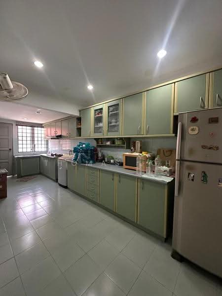 Terraced House for Sale in Usj 2 (Subang Jaya) - Thomas Loh - Kitchen - PropertyGuru.com.my