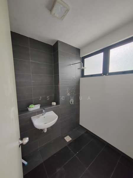 3-storey Terraced House for Rent in Mutiara Heights (Kajang) - JS CHUA - Bathroom - PropertyGuru.com.my