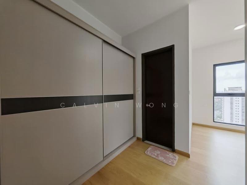 Kondominium untuk Dijual di Amberside @ Country Garden Danga Bay - Calvin Wong - Corridor - PropertyGuru.com.my