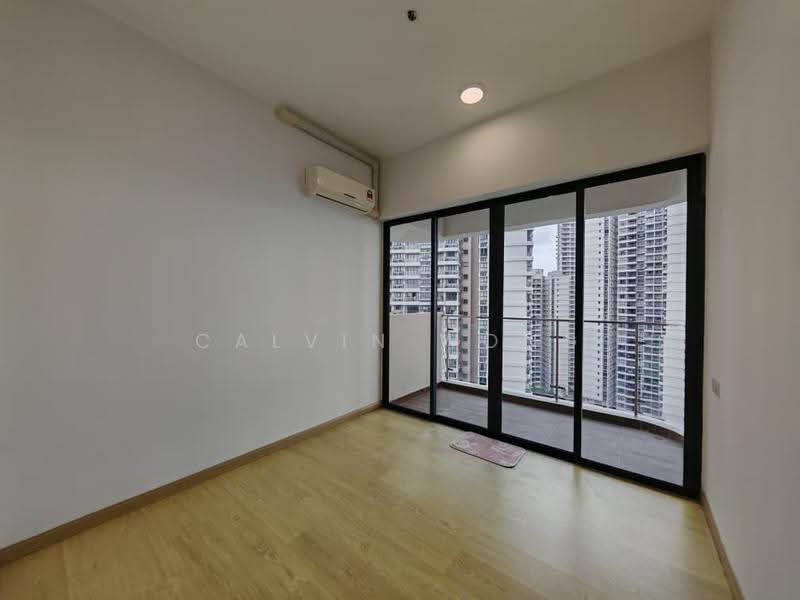 Kondominium untuk Dijual di Amberside @ Country Garden Danga Bay - Calvin Wong - Balcony - PropertyGuru.com.my