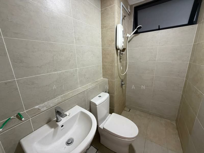 Service Residence for Sale at Setia City Residences - Ai Chin Tan - Bathroom - PropertyGuru.com.my